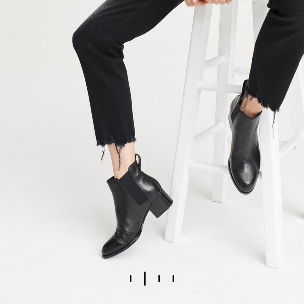 Walker Boot - Leather
Chelsea Ankle Bootie by Rage & Bone